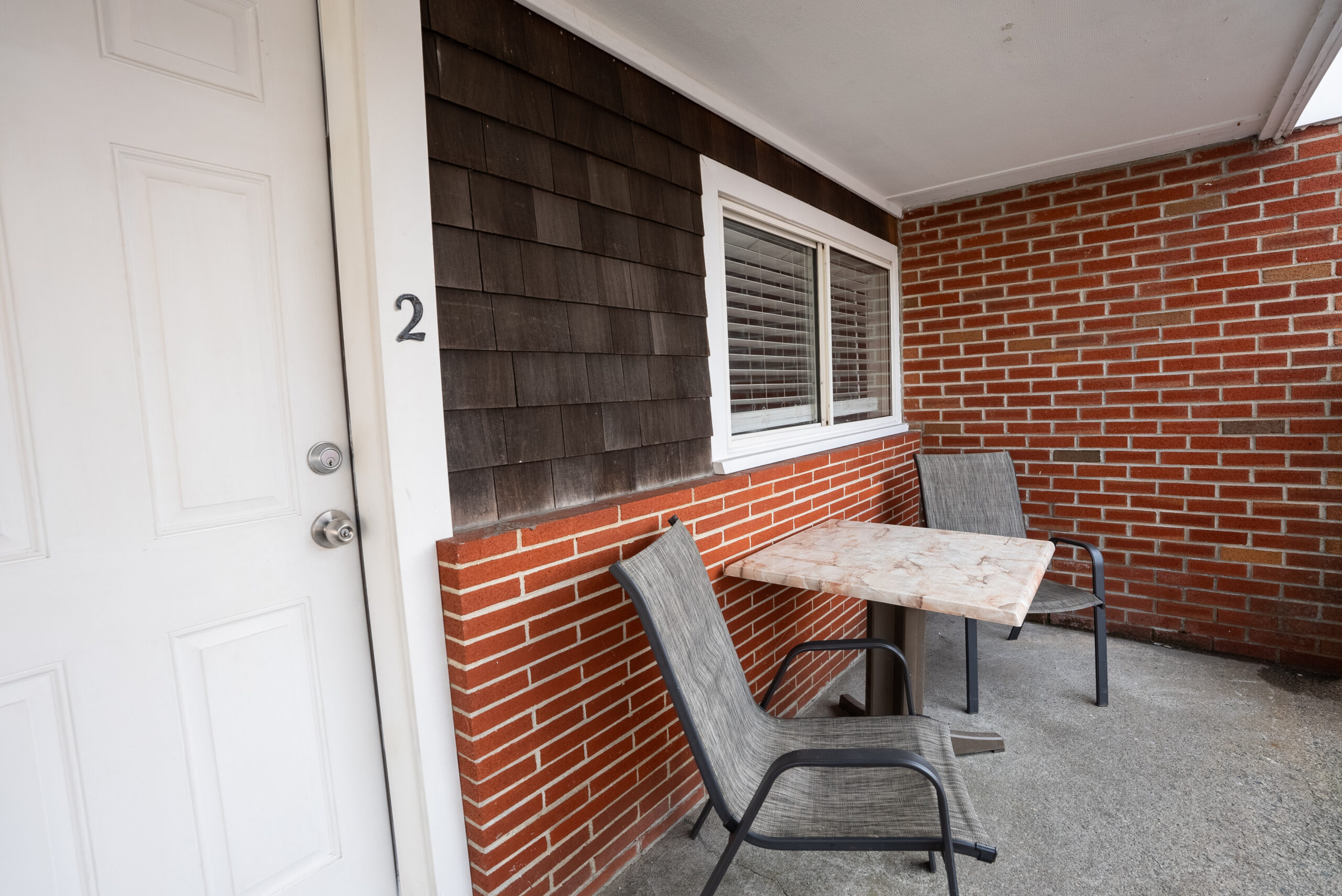 Room2_JAN_Patio_081524