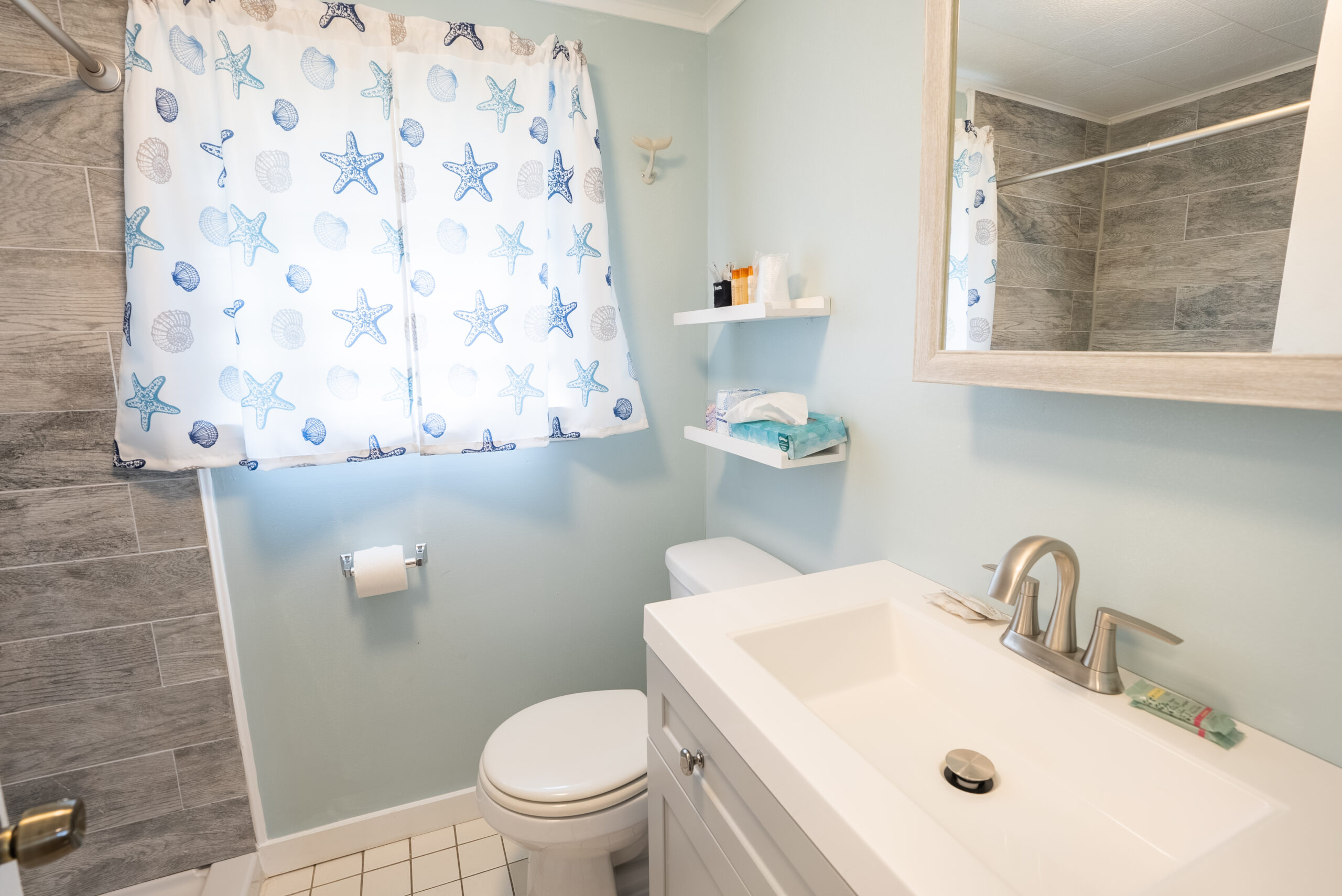 Janmere Motel Room